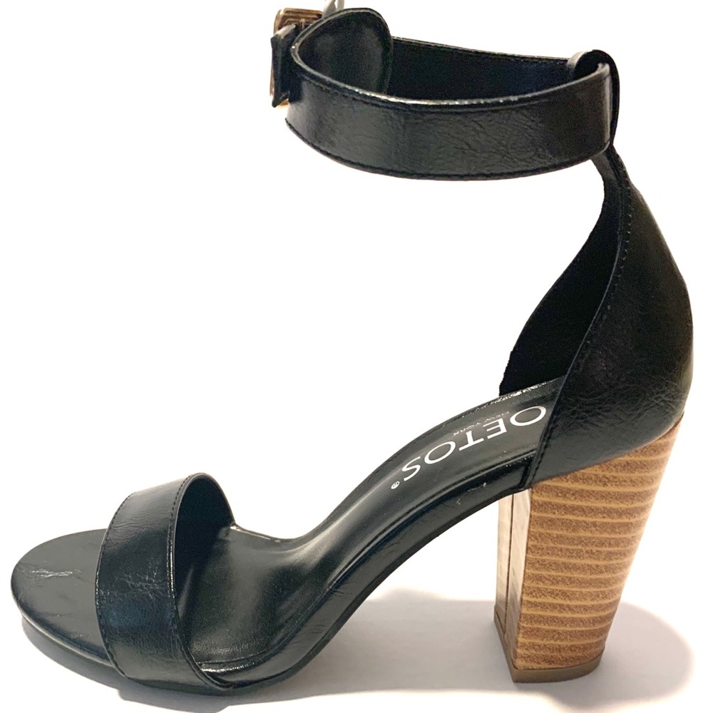 Toetos Ankle Buckle Strap Open Toes Heels Size 7